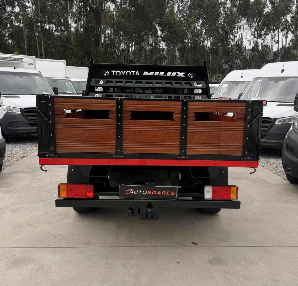 toyota-hilux-2021-diesel-2393cc