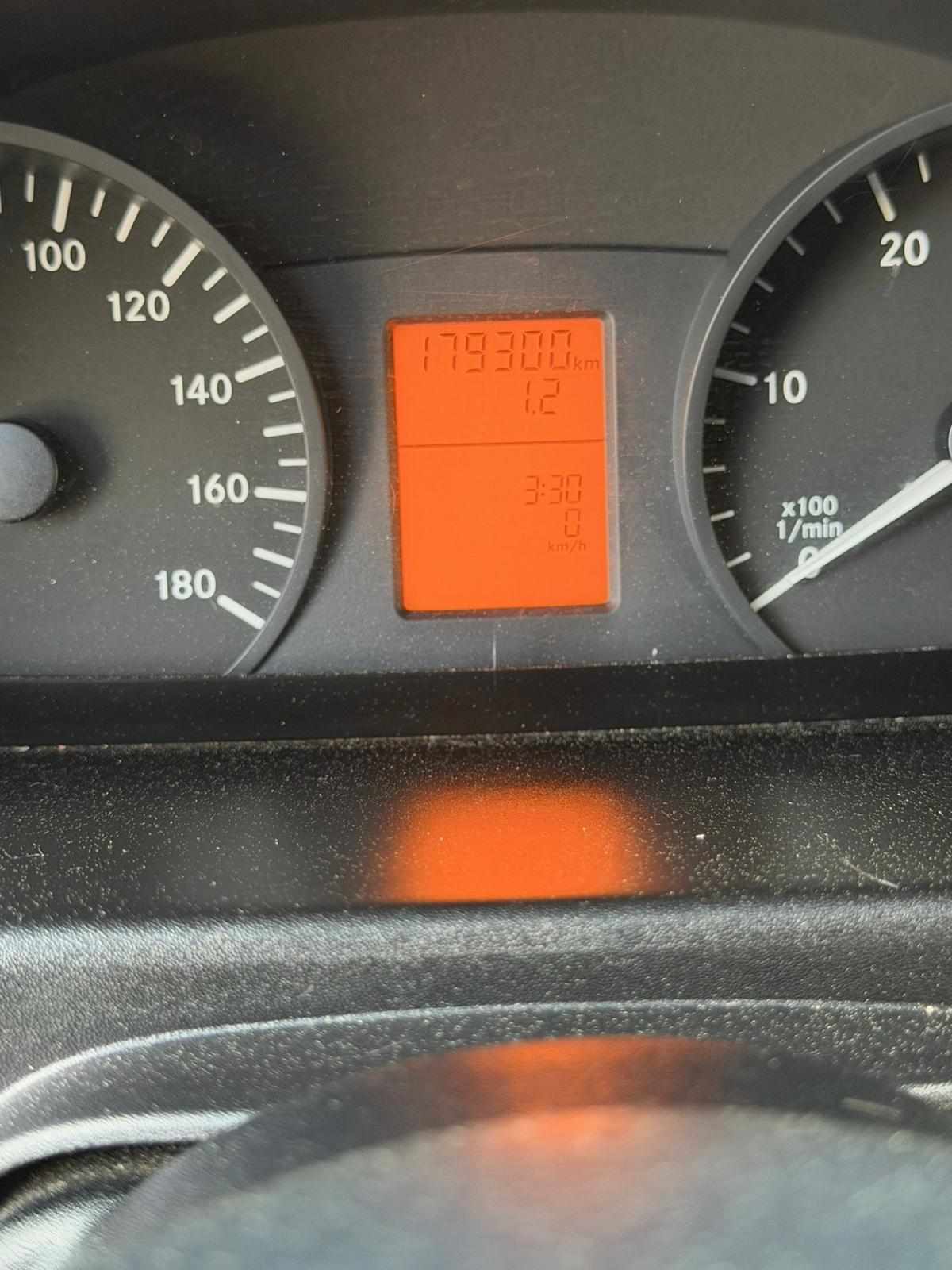 mercedes-benz-sprinter-2016-diesel-2143cc