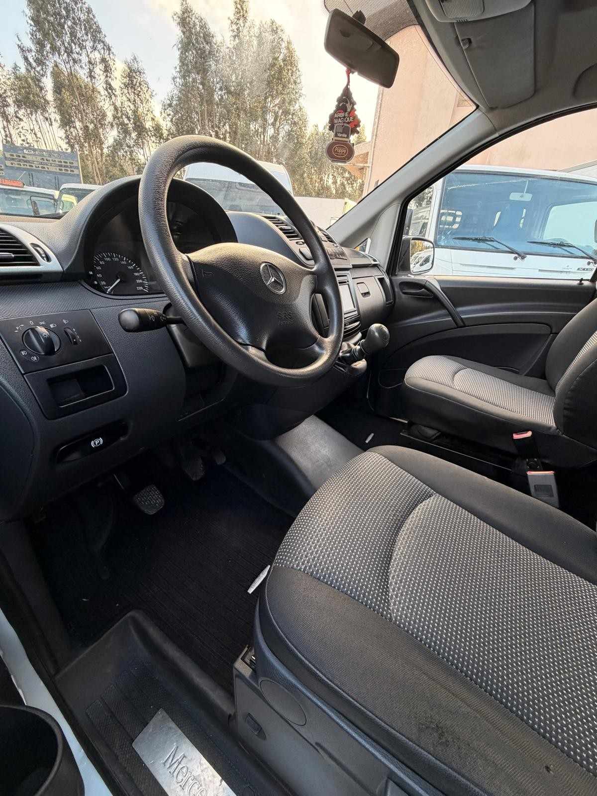 mercedes-benz-vito-2011-diesel-2143cc