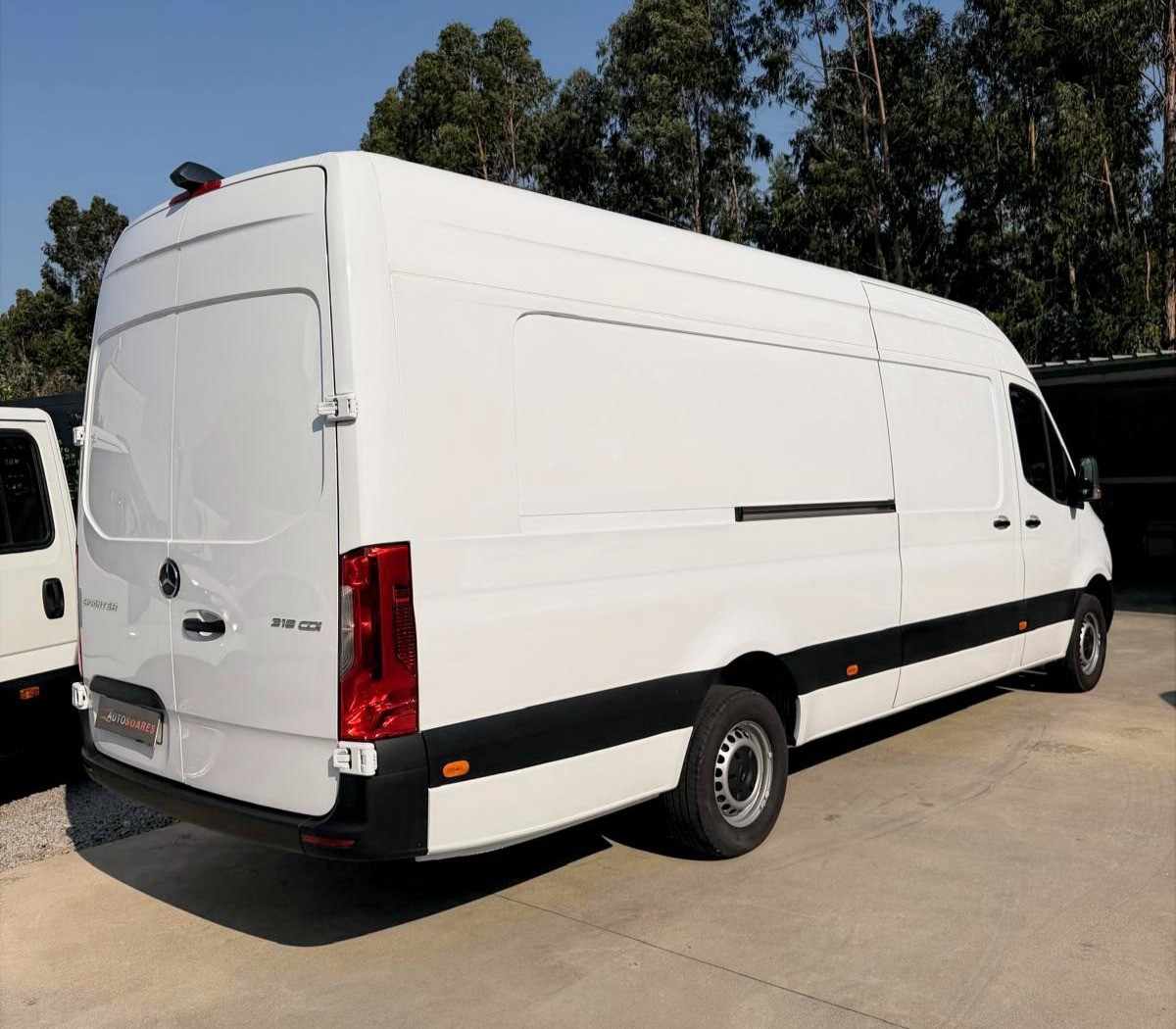 mercedes-benz-sprinter-2021-diesel-2143cc