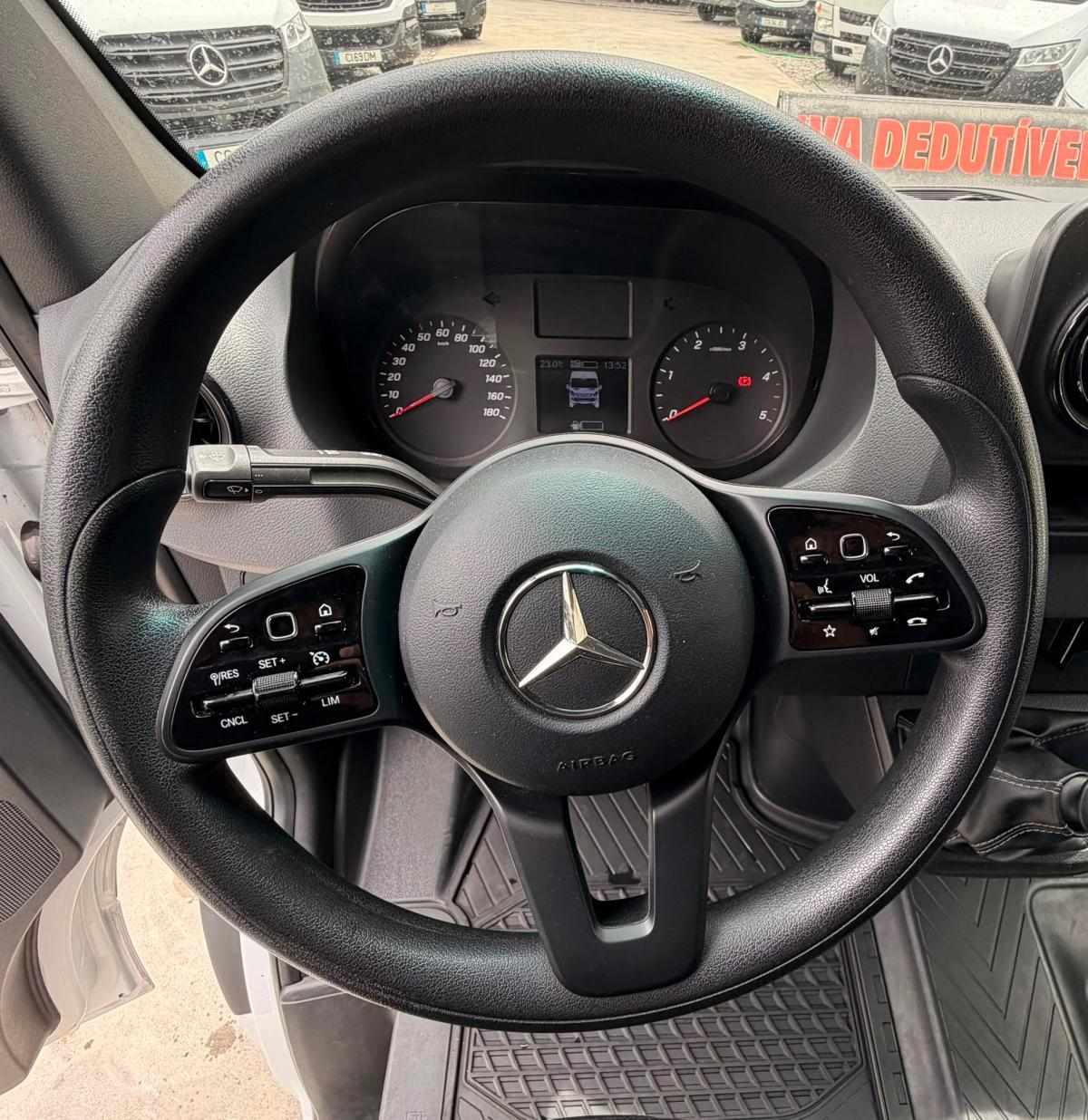 mercedes-benz-sprinter-2021-diesel-2143cc