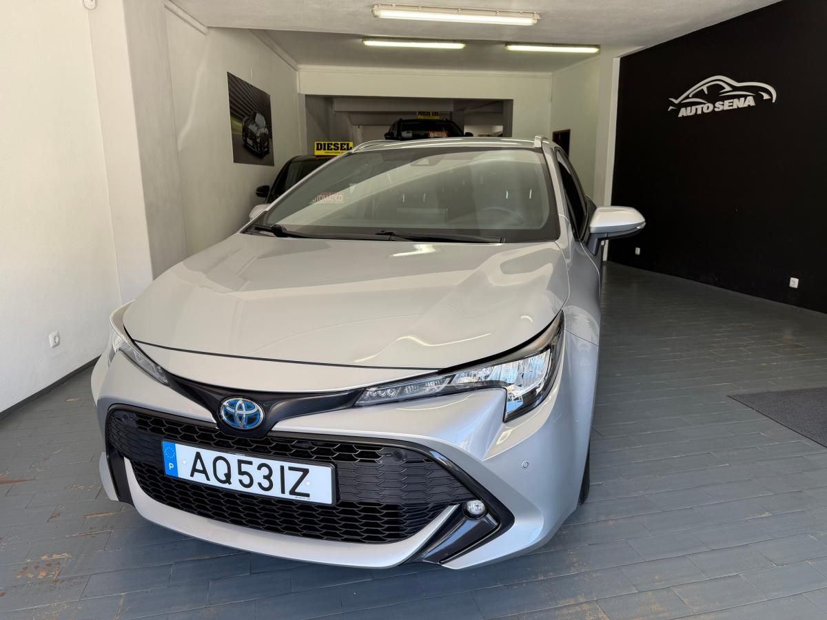 toyota-corolla-2022-hibrido-a-gasolina-1798cc