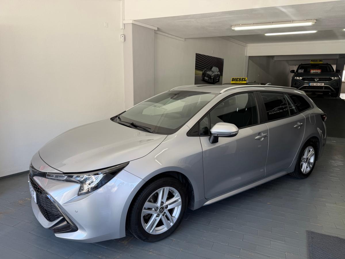 toyota-corolla-2022-hibrido-a-gasolina-1798cc