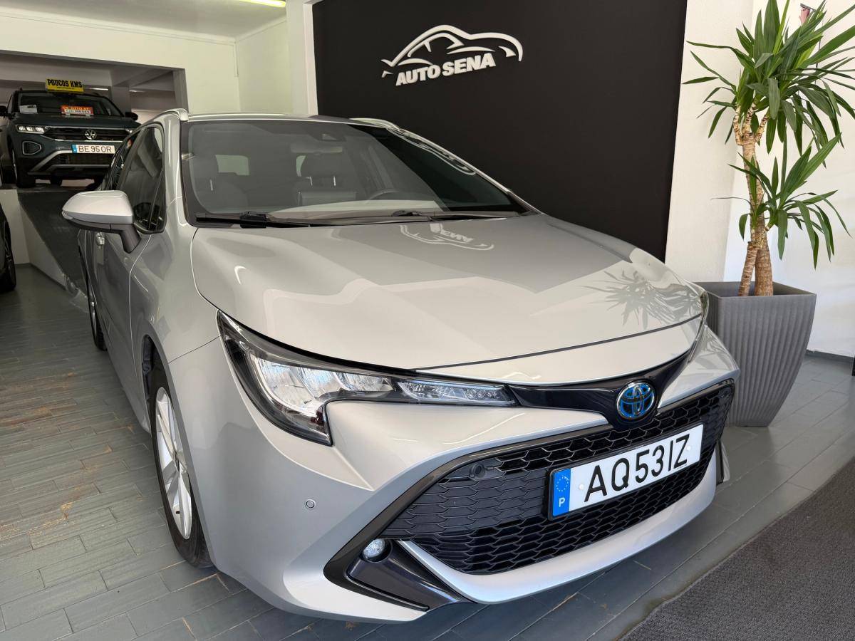 toyota-corolla-2022-hibrido-a-gasolina-1798cc