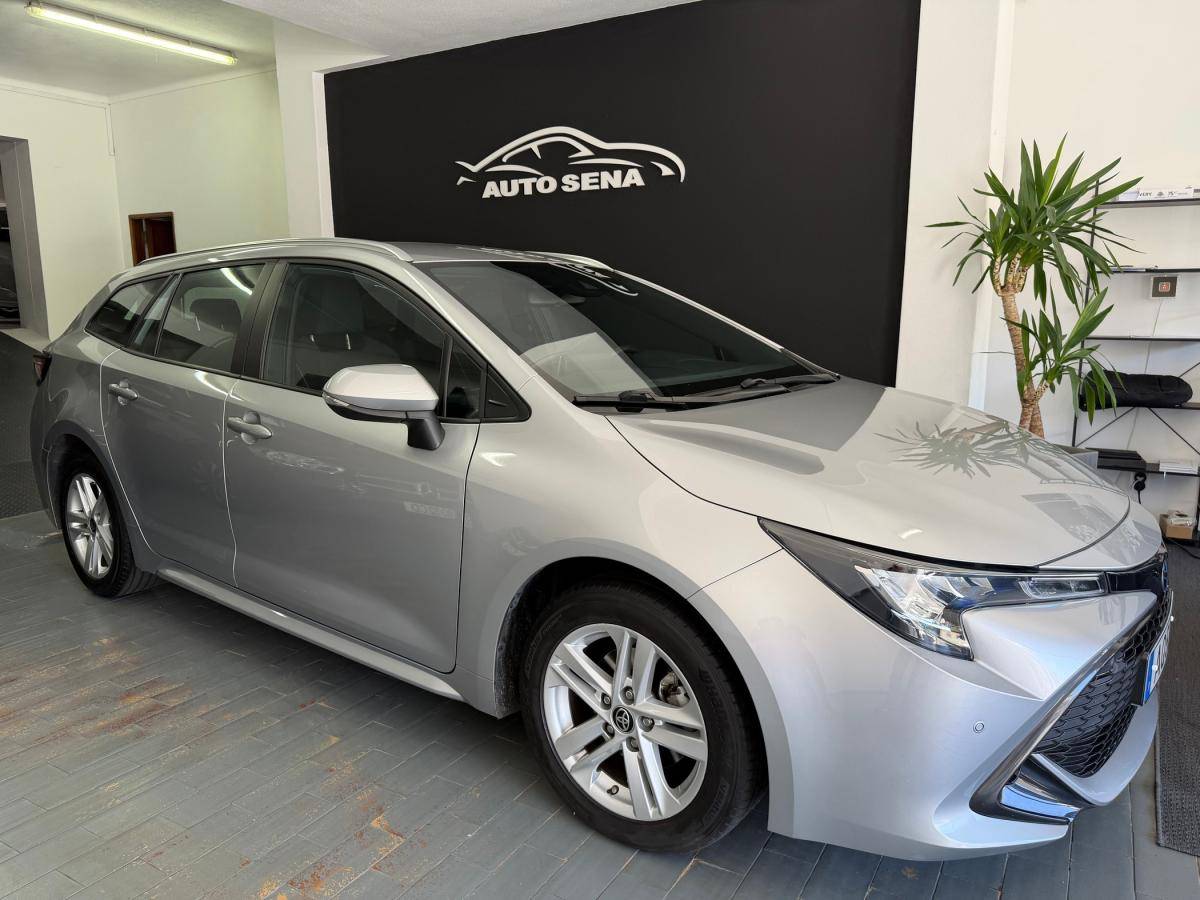 toyota-corolla-2022-hibrido-a-gasolina-1798cc
