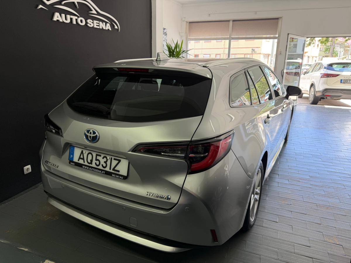 toyota-corolla-2022-hibrido-a-gasolina-1798cc
