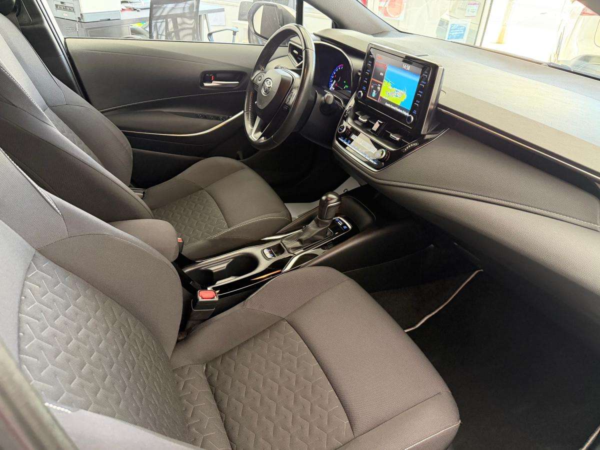toyota-corolla-2022-hibrido-a-gasolina-1798cc