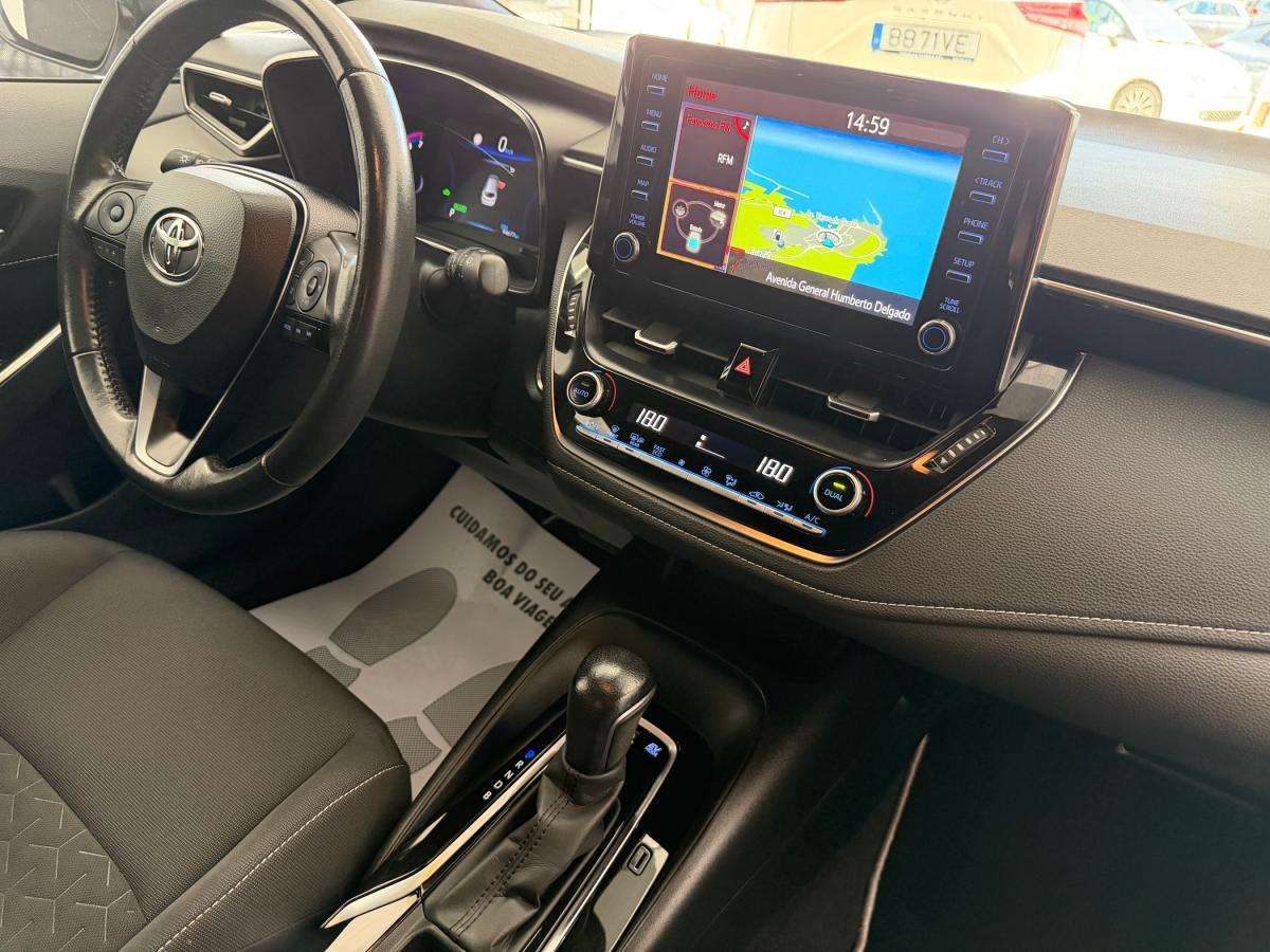 toyota-corolla-2022-hibrido-a-gasolina-1798cc
