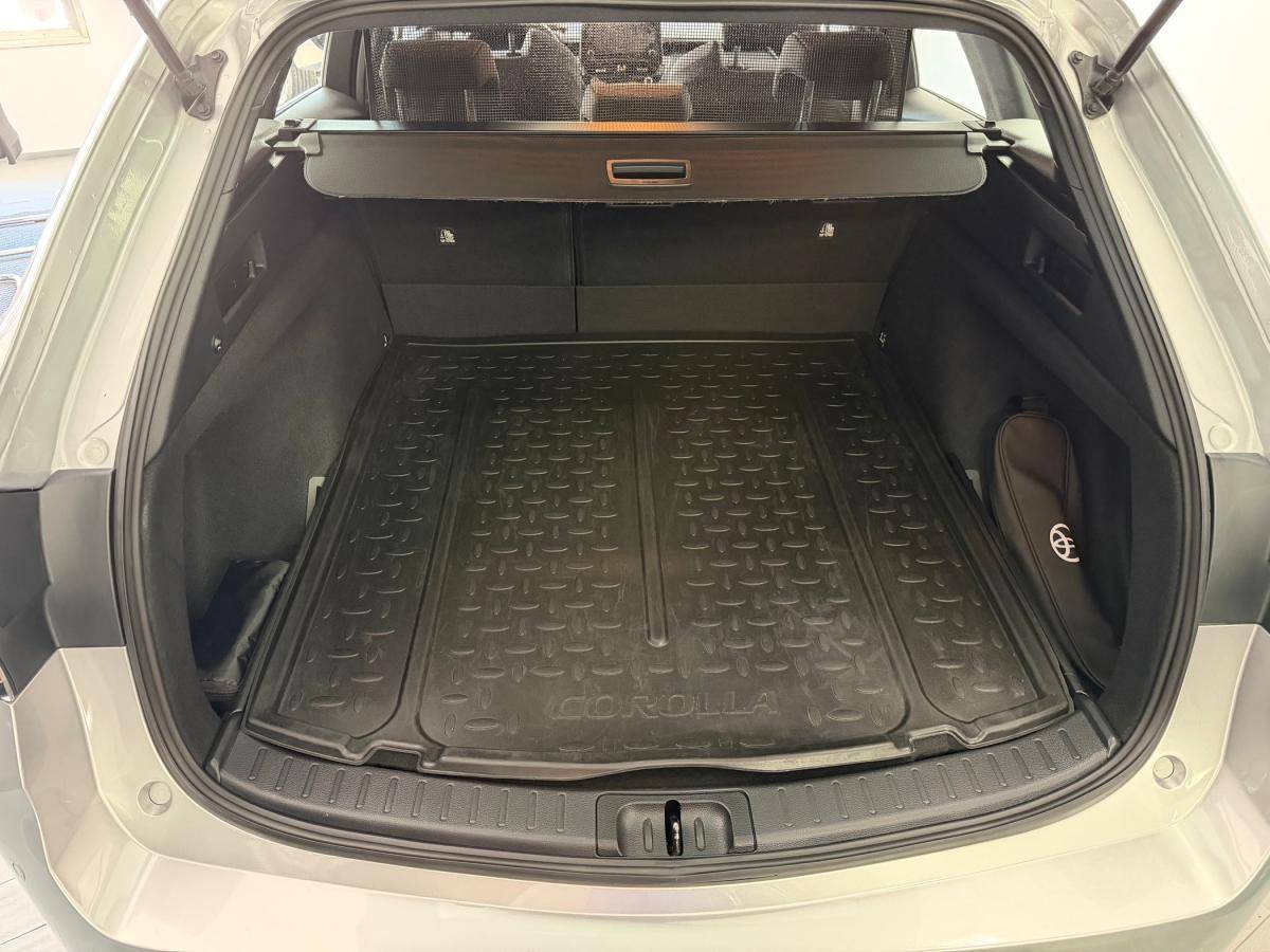 toyota-corolla-2022-hibrido-a-gasolina-1798cc