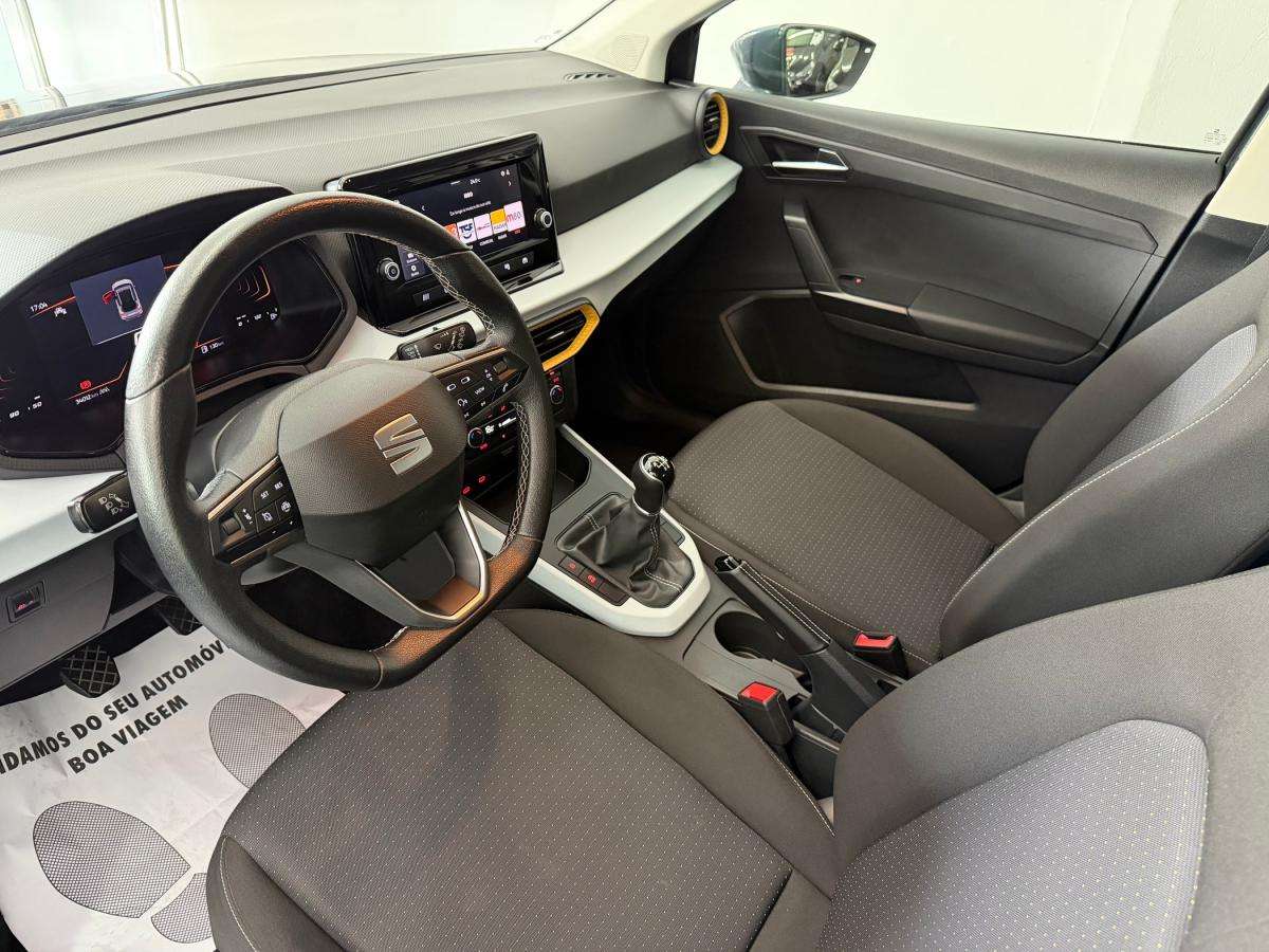 seat-arona-2024-gasolina-999cc