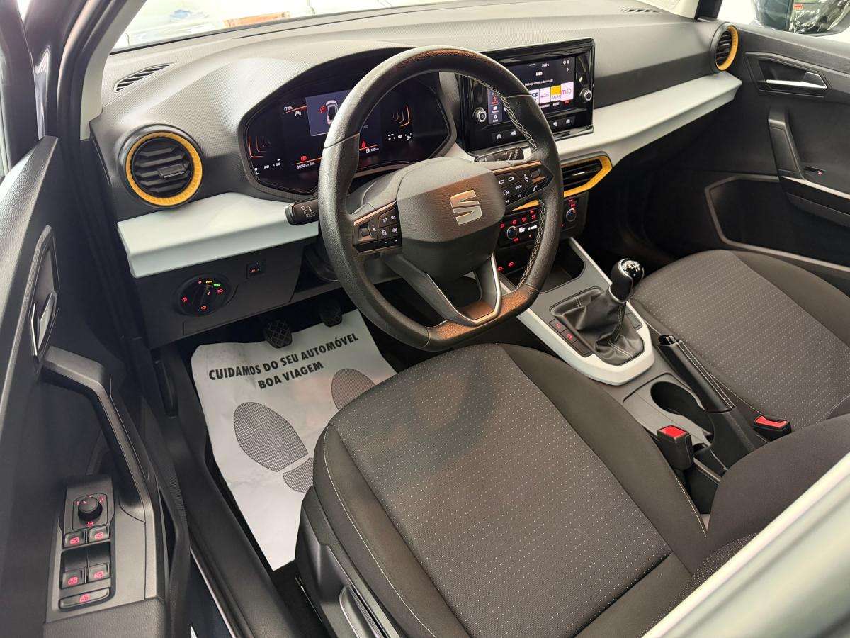 seat-arona-2024-gasolina-999cc