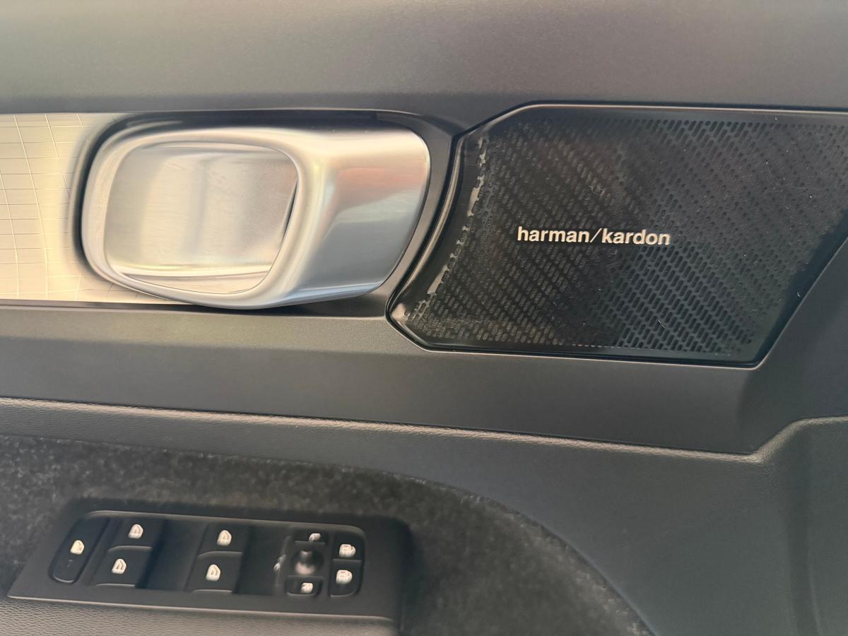volvo-xc40-2020-hibrido-a-gasolina-1477cc