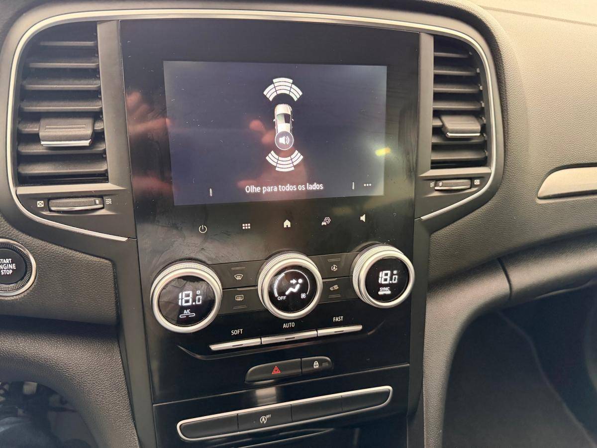 renault-megane-sport-tourer-2023-diesel-1461cc