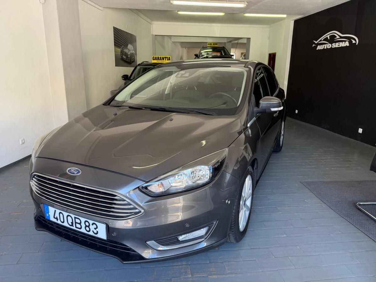 ford-focus-2015-gasolina-998cc