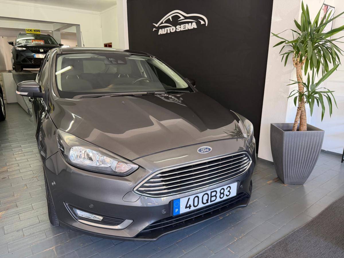 ford-focus-2015-gasolina-998cc
