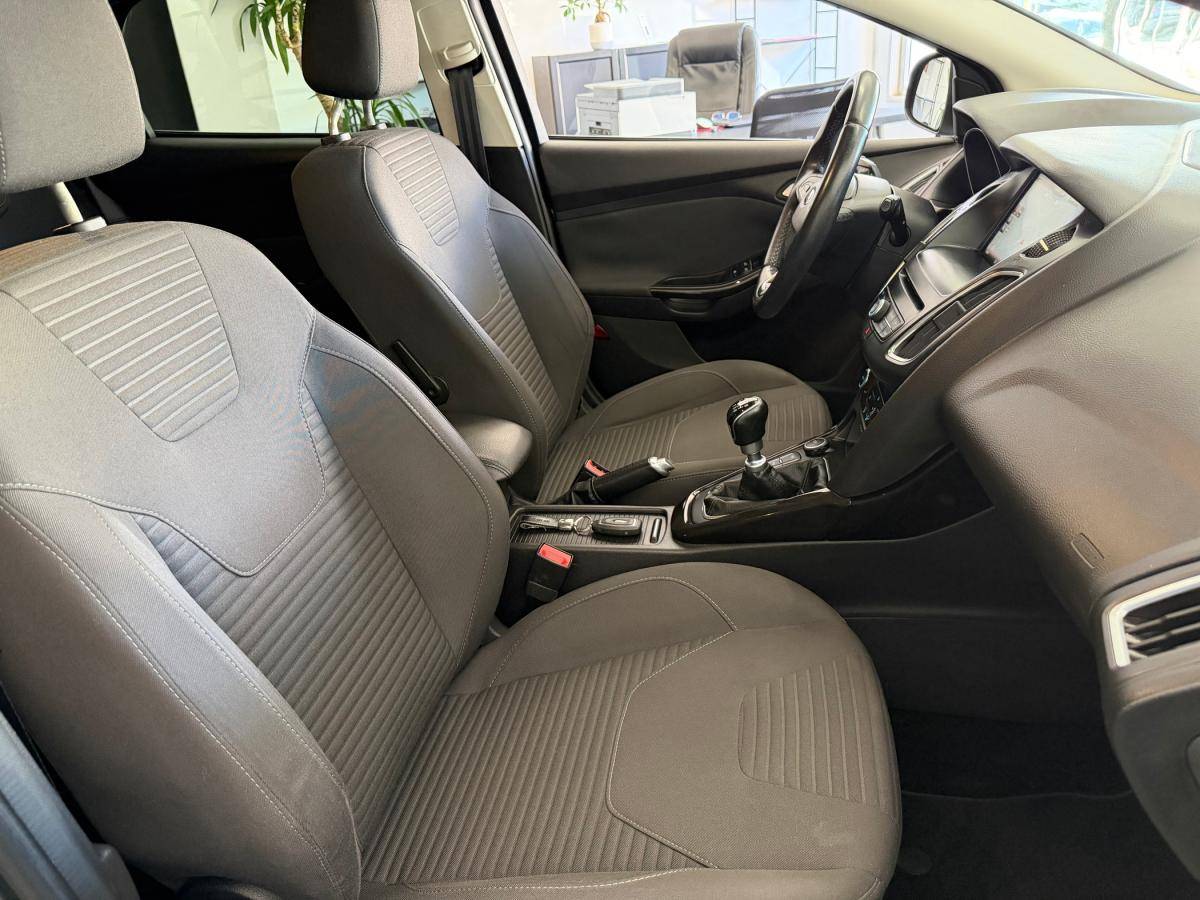 ford-focus-2015-gasolina-998cc