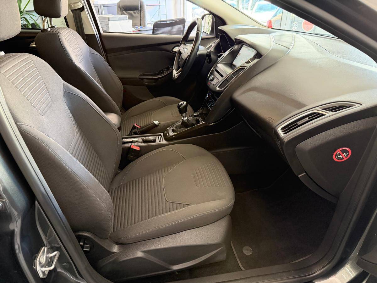 ford-focus-2015-gasolina-998cc