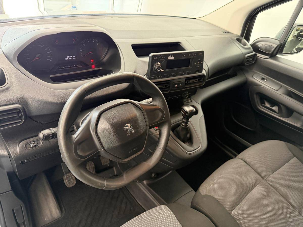 peugeot-partner-2022-diesel-1499cc