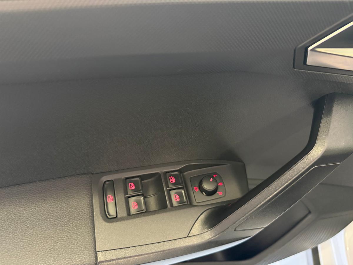 seat-arona-2024-gasolina-999cc