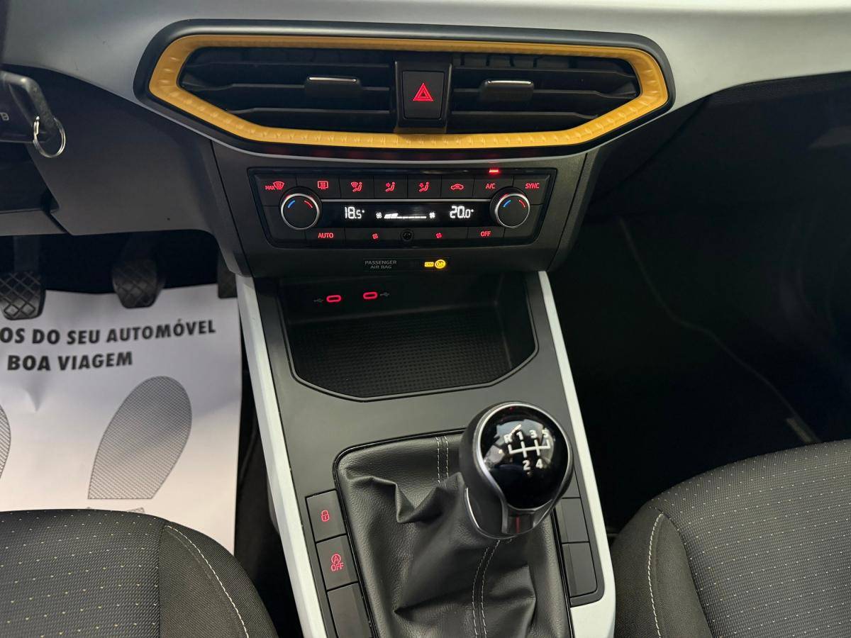 seat-arona-2024-gasolina-999cc