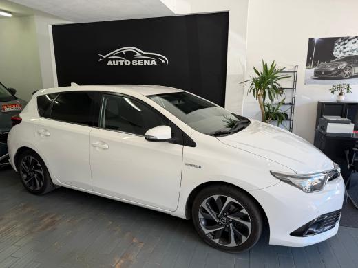 toyota-auris-2016-hibrido-a-gasolina-1798cc