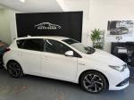 toyota-auris-2016-hibrido-a-gasolina-1798cc