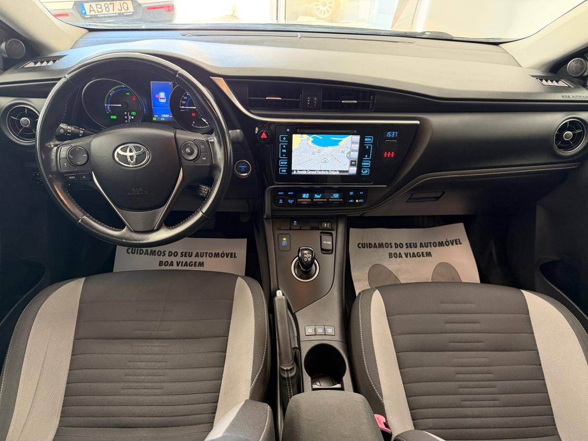 toyota-auris-2016-hibrido-a-gasolina-1798cc