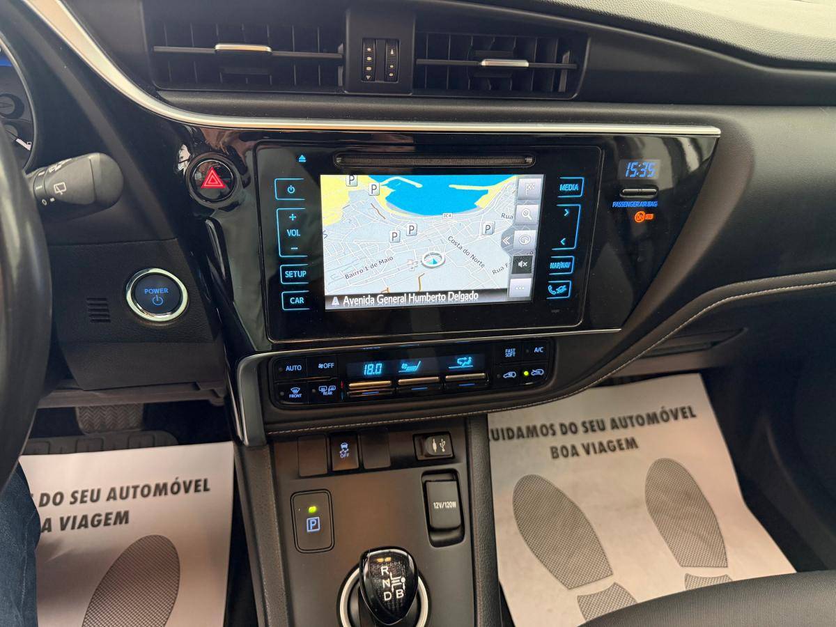 toyota-auris-2016-hibrido-a-gasolina-1798cc