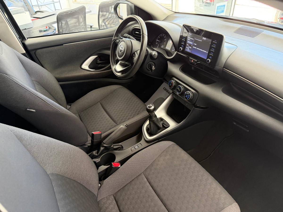 toyota-yaris-2021-gasolina-998cc