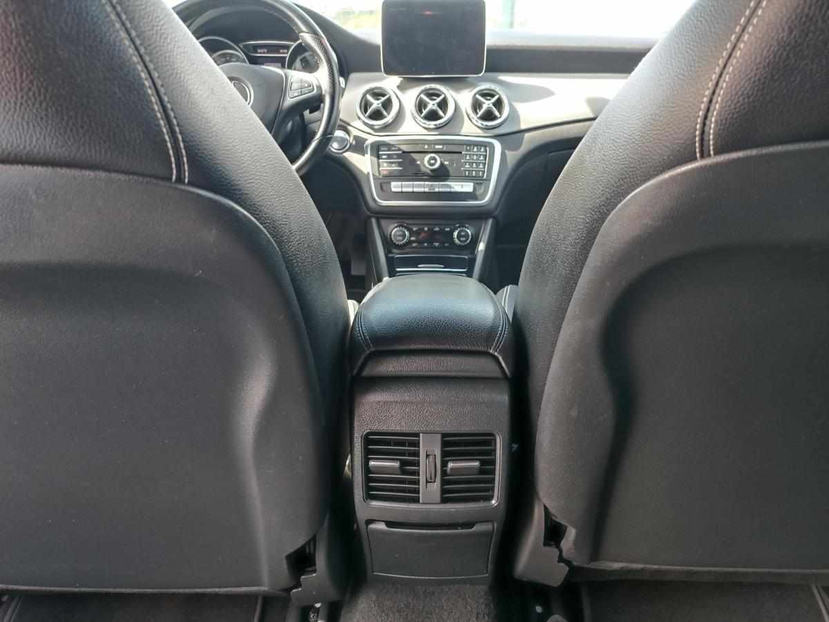 mercedes-benz-cla-180-d-blueefficiency-1-5-2018-diesel-1461cc