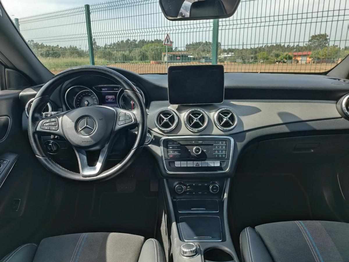 mercedes-benz-cla-180-d-blueefficiency-1-5-2018-diesel-1461cc