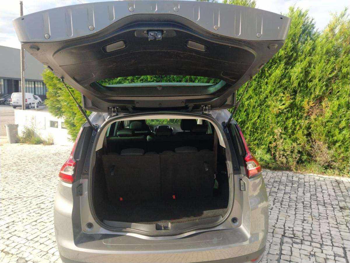 renault-grand-scenic-2018-diesel-1461cc