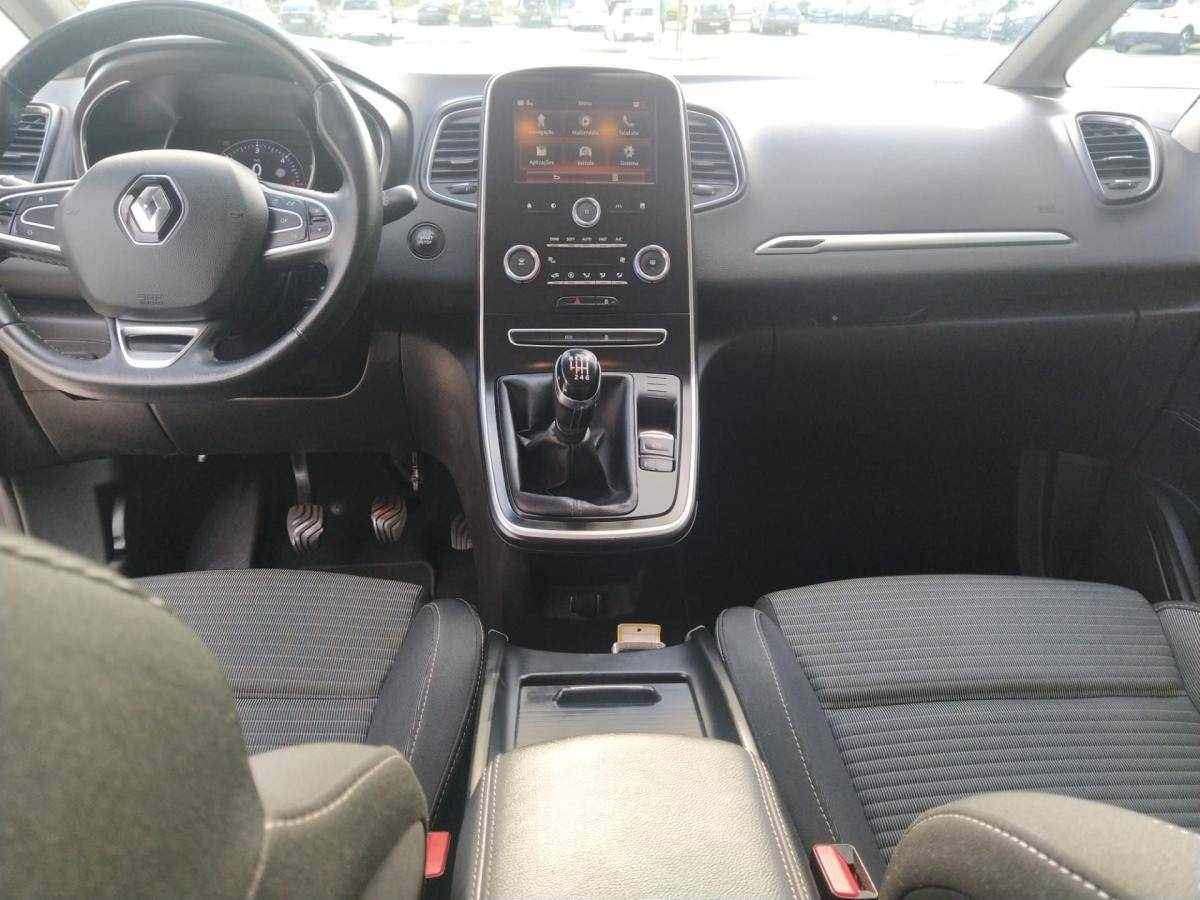 renault-grand-scenic-2018-diesel-1461cc