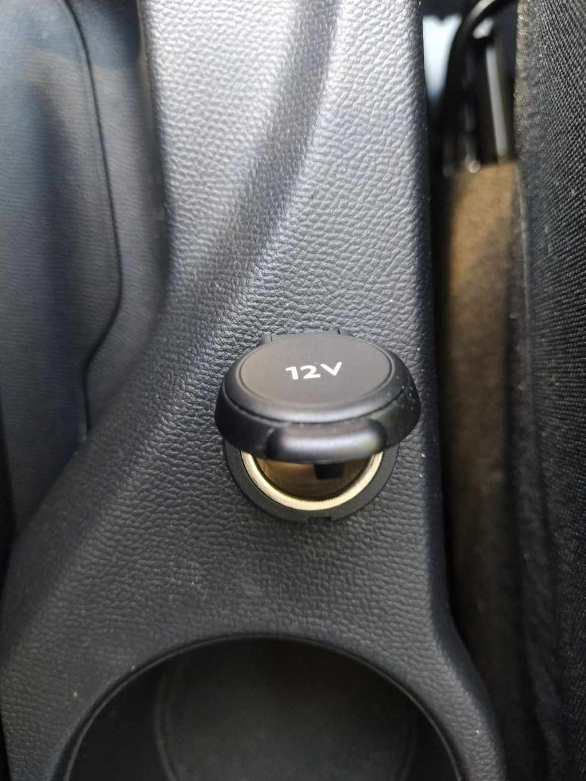 peugeot-208-2020-diesel-1499cc