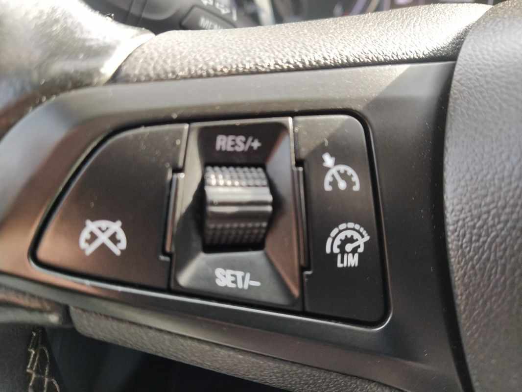opel-astra-2018-diesel-1598cc