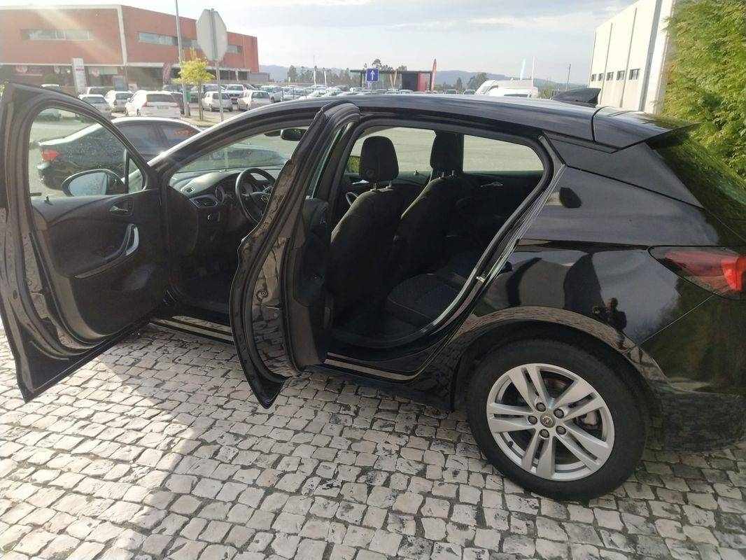 opel-astra-2018-diesel-1598cc