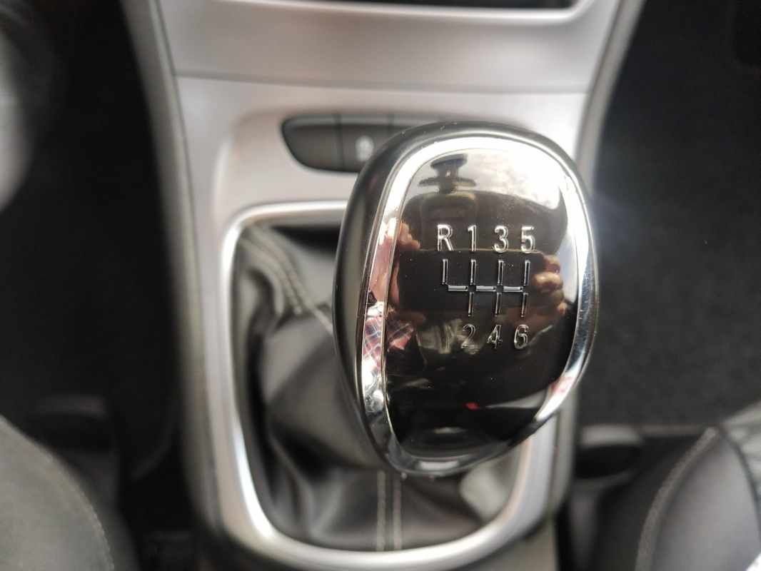opel-astra-2018-diesel-1598cc