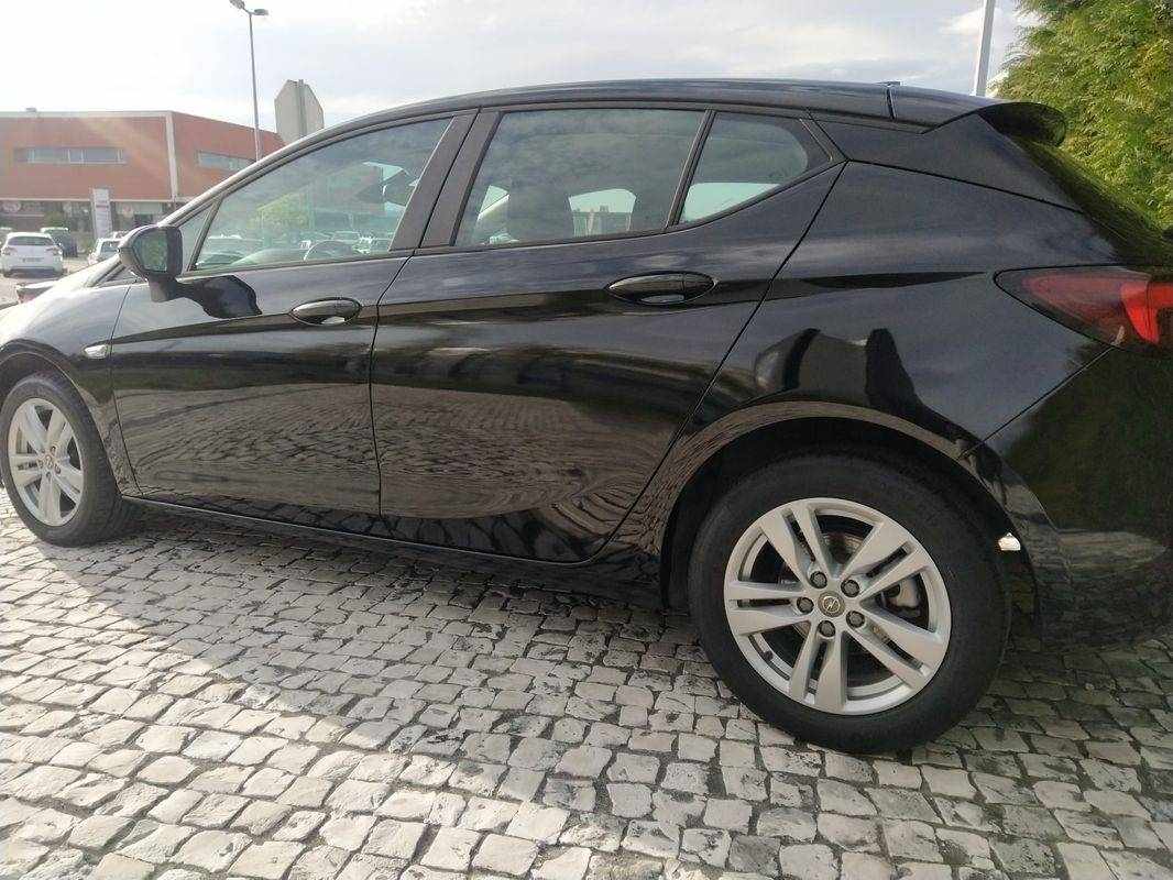opel-astra-2018-diesel-1598cc