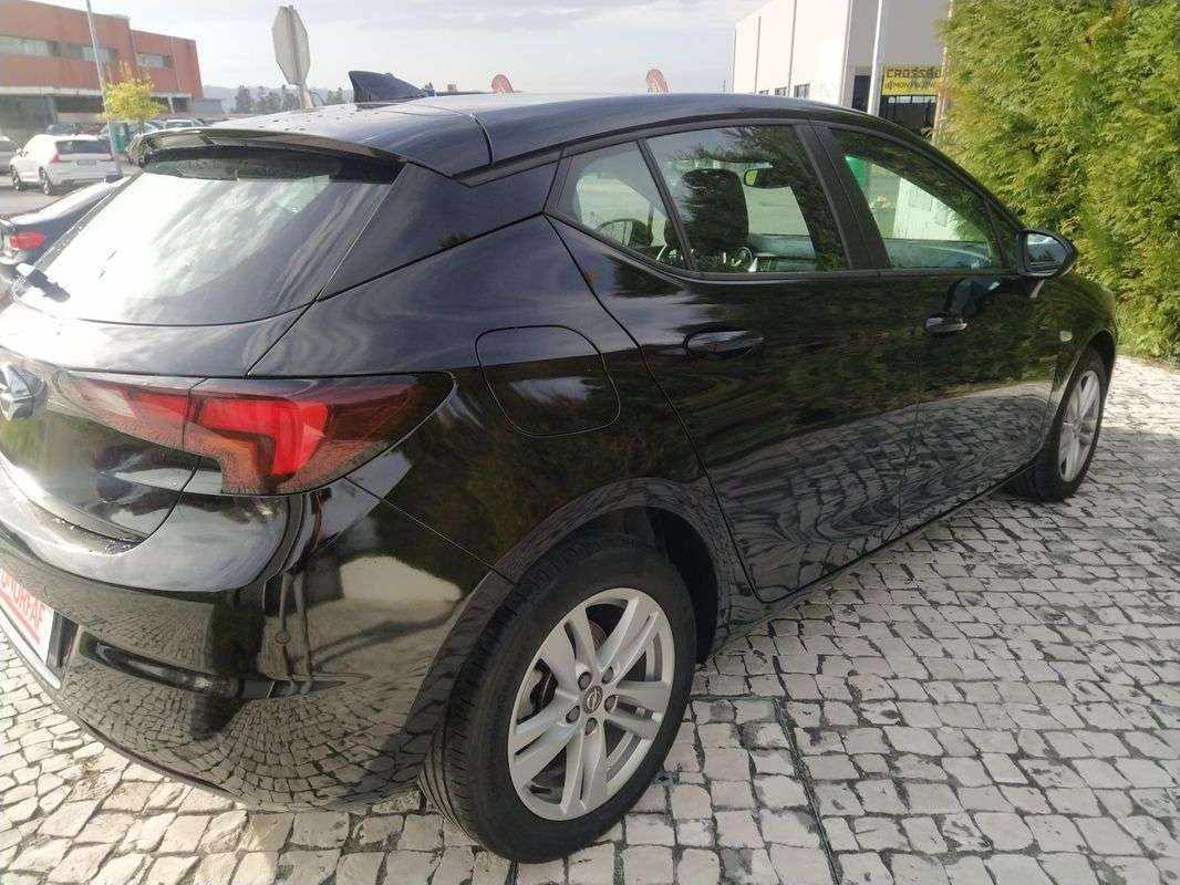 opel-astra-2018-diesel-1598cc