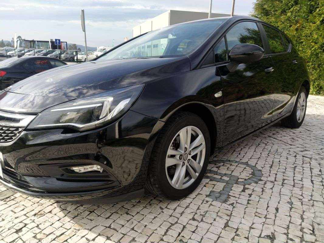 opel-astra-2018-diesel-1598cc