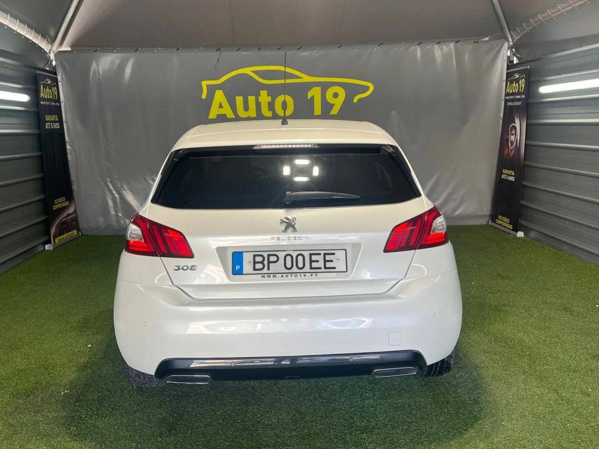 peugeot-308-2017-gasolina-1199cc