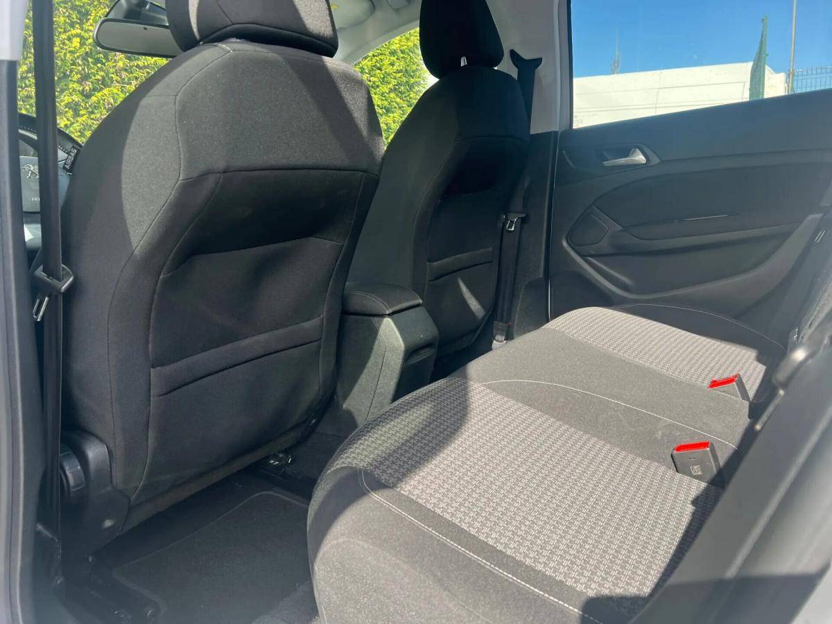 peugeot-308-2017-gasolina-1199cc
