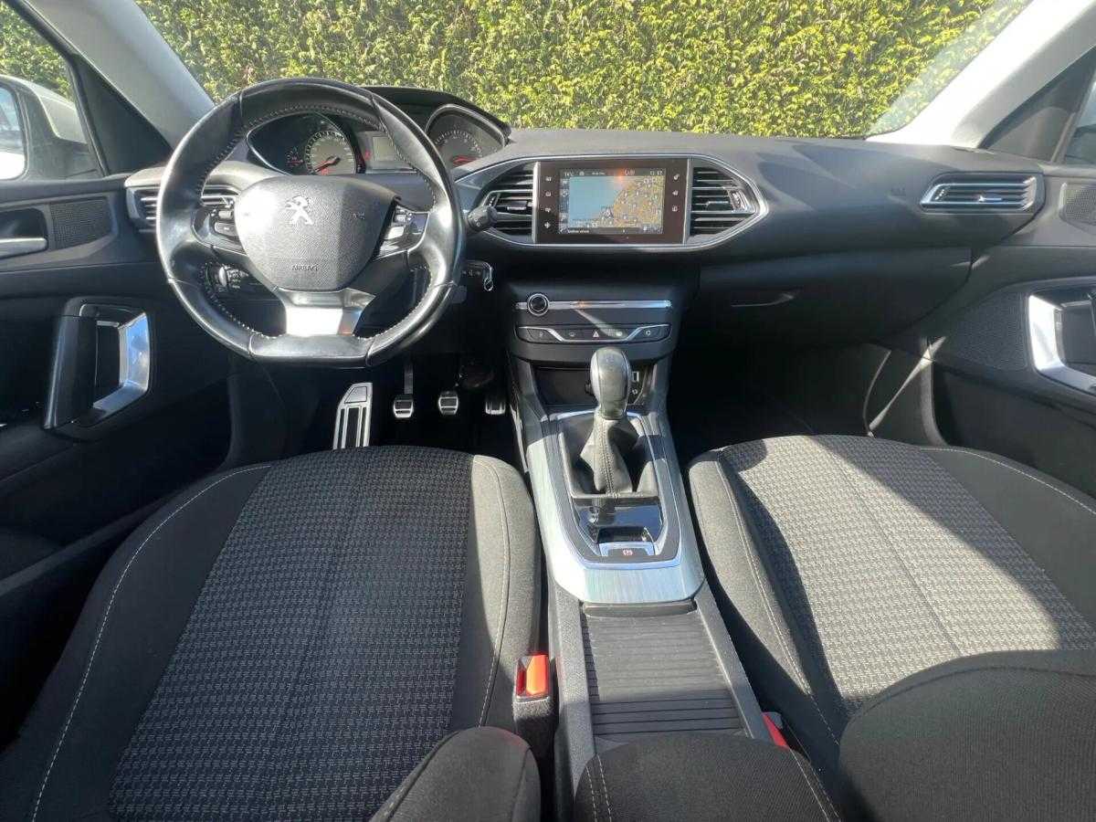 peugeot-308-2017-gasolina-1199cc