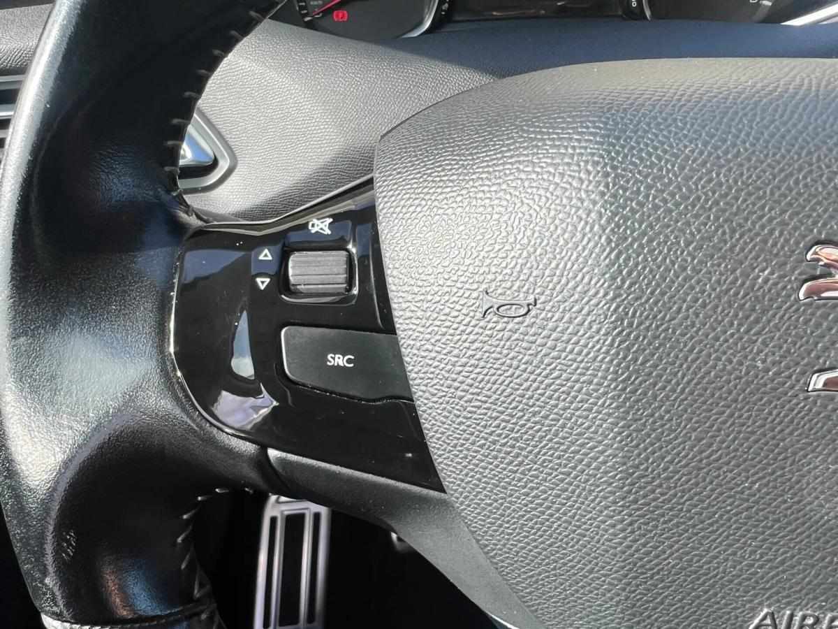 peugeot-308-2017-gasolina-1199cc