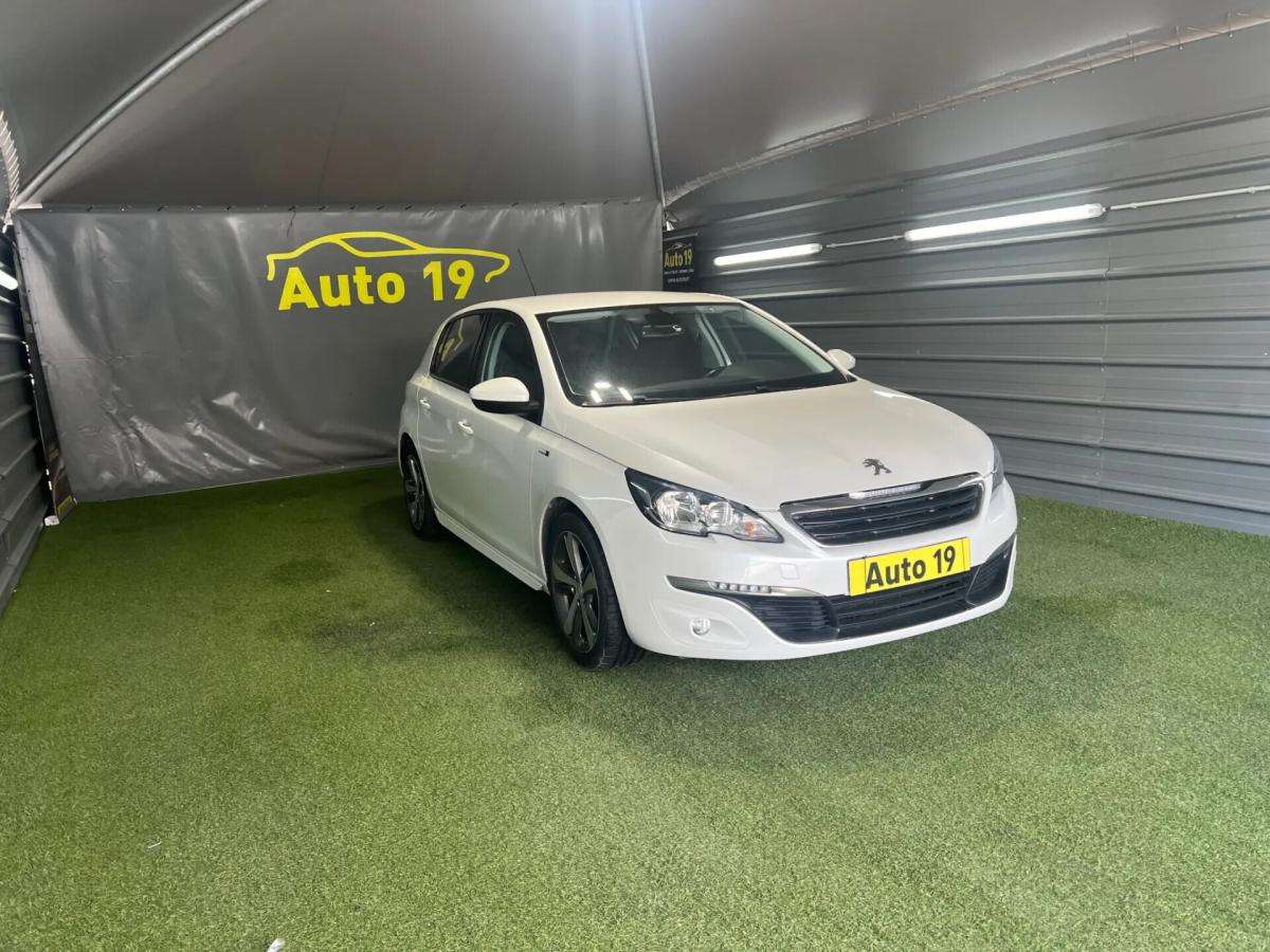 peugeot-308-2017-gasolina-1199cc