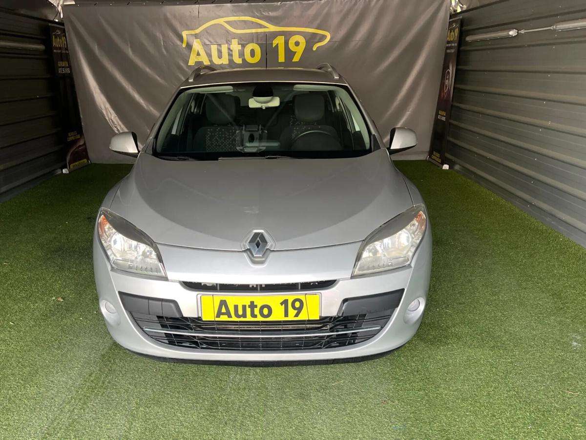 renault-megane-sport-tourer-2012-diesel-1461cc