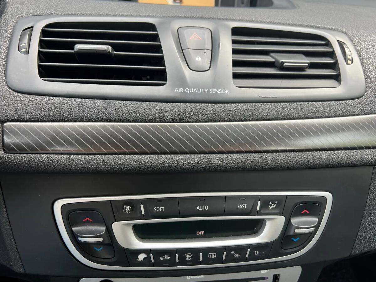 renault-megane-sport-tourer-2012-diesel-1461cc