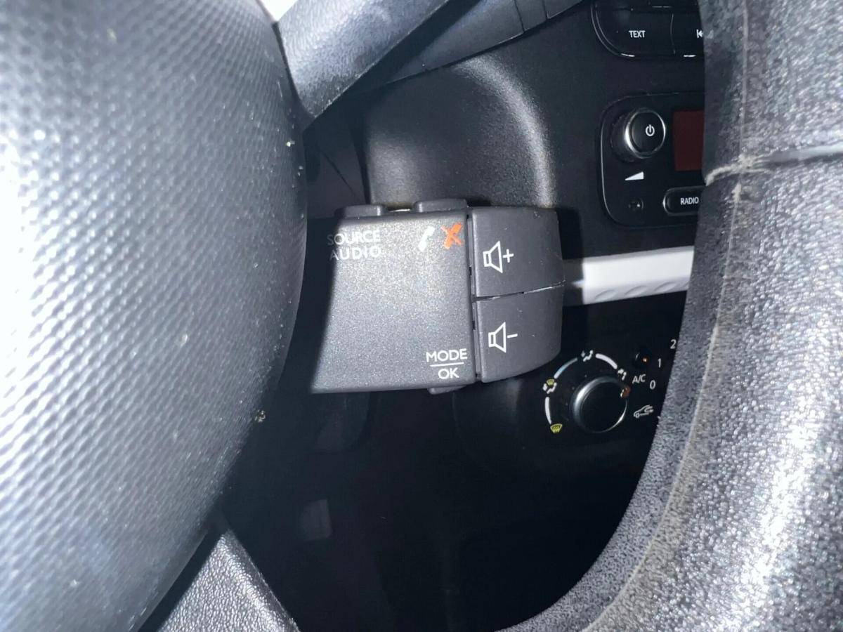 renault-twingo-2014-gasolina-999cc
