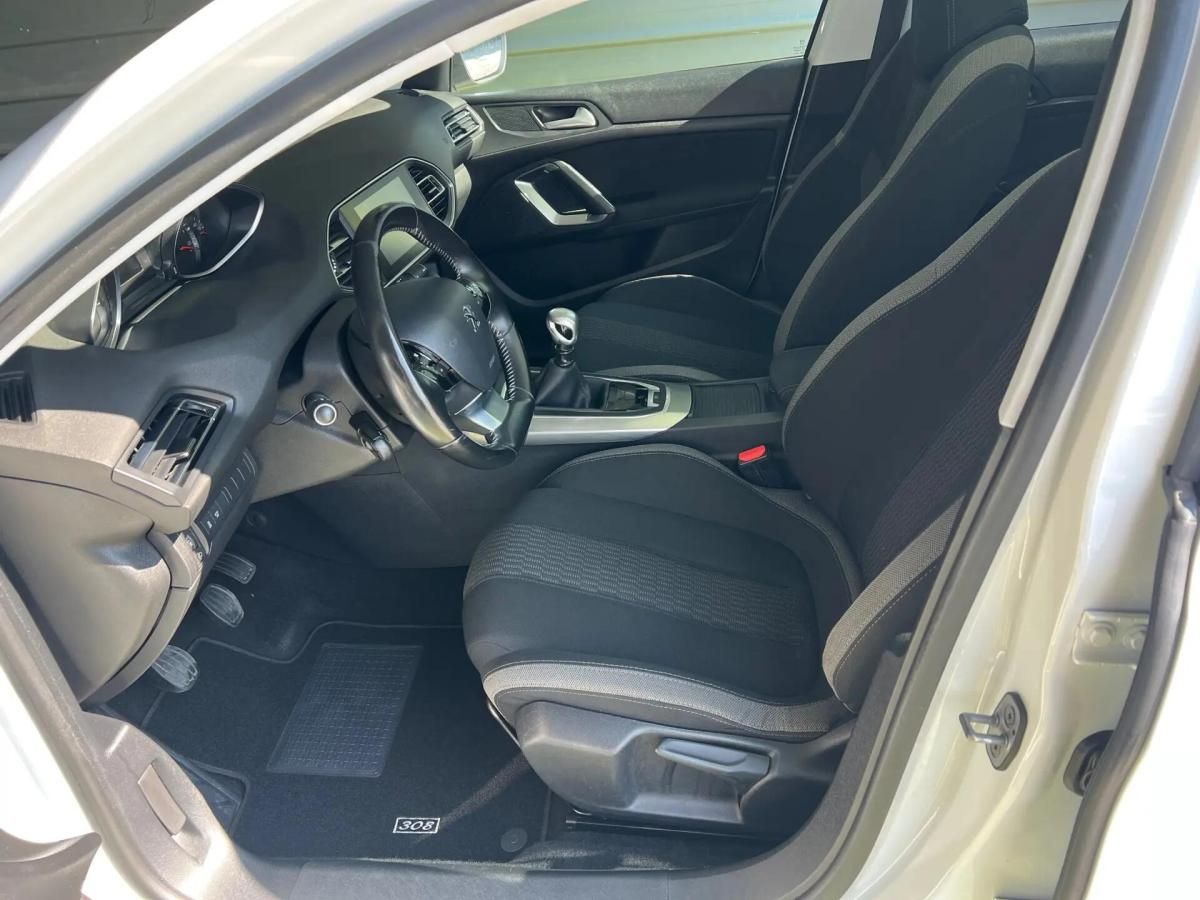 peugeot-308-sw-2015-diesel-1560cc