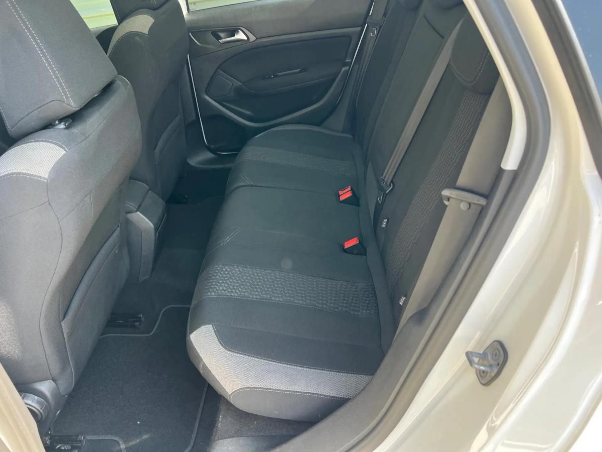 peugeot-308-sw-2015-diesel-1560cc